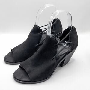 Eileen Fisher Black Suede Block Heel Sandals Size 7 Minimalist Quiet Luxury